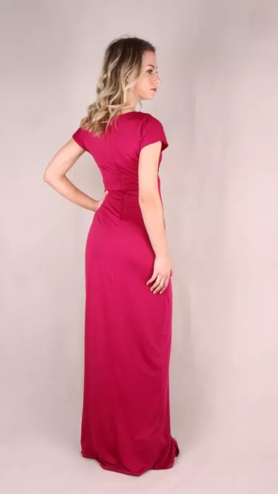 ŠATY cyklámen s broží Elizabeth collection